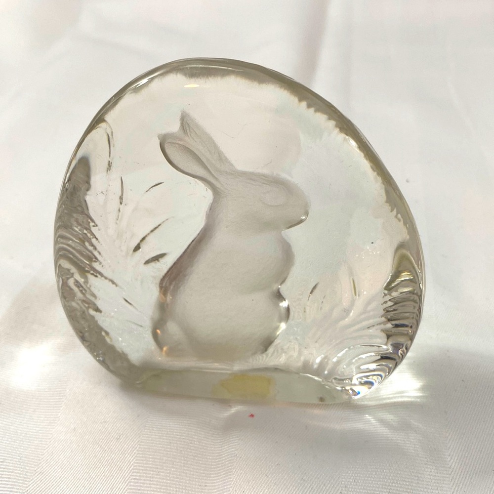 Vintage lead crystal bunny paperweight